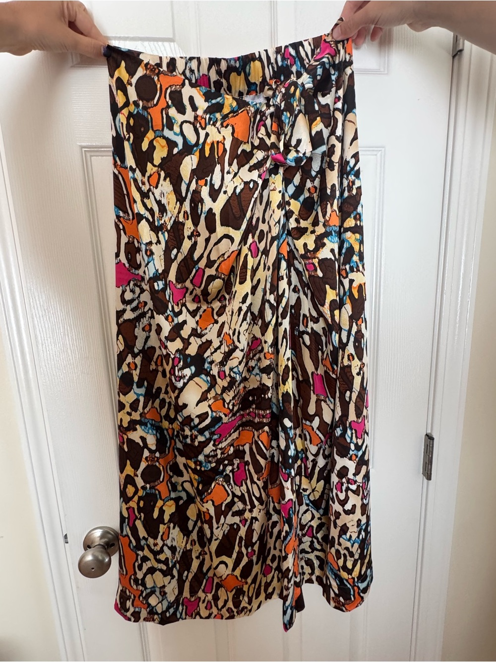 Chicos Women’s Multi-Color Printed Midi Skirt NWT US size 12
